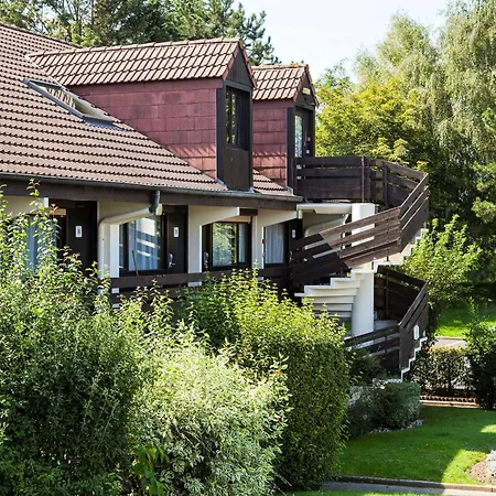 ホテル Comfort Lens - Godault ノイエル・ゴドー