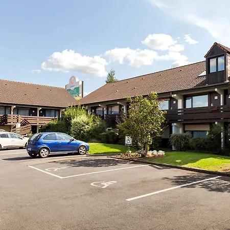 Comfort Lens - Godault ホテル 3*