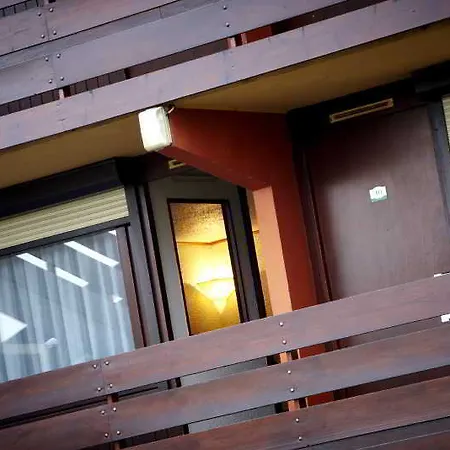 ホテル Comfort Lens - Godault 3*